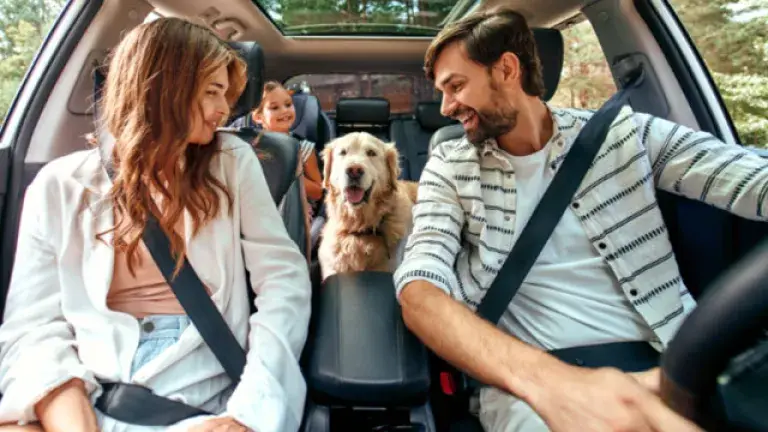 Familia en el auto